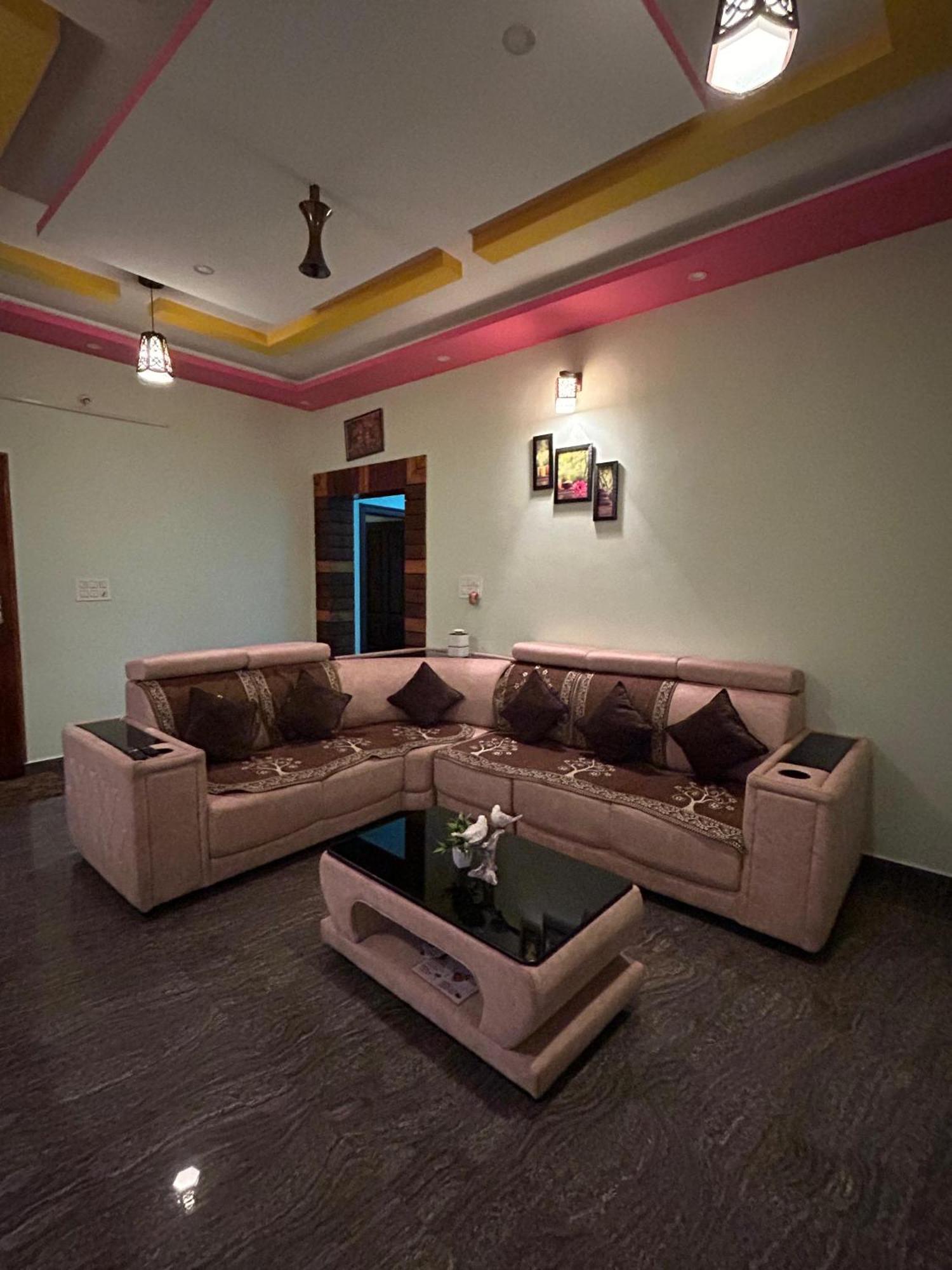 Homestay Cofiya In *